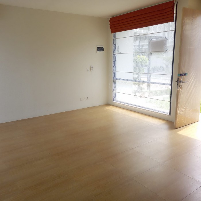 Rumah disewakan di Waterfront Lippo Cikarang